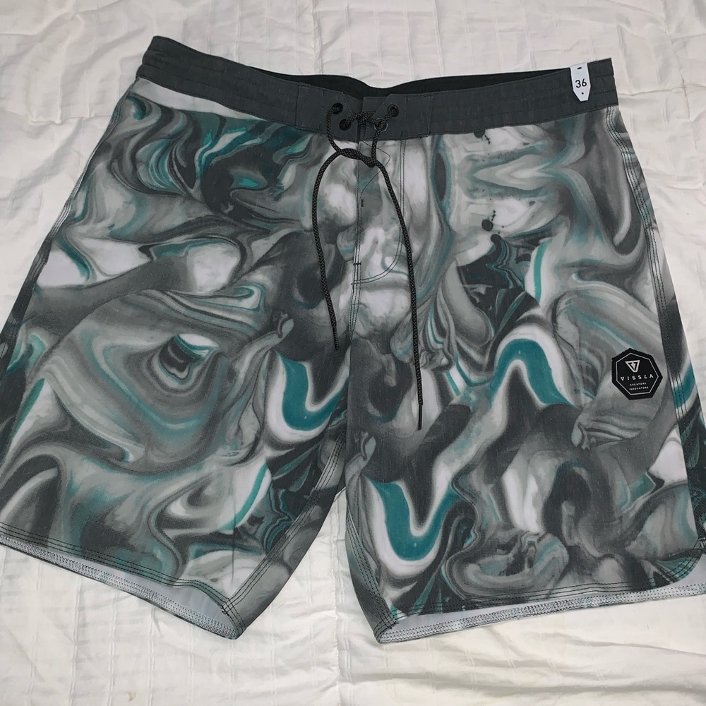 BRAND NEW SWIM TRUNKS